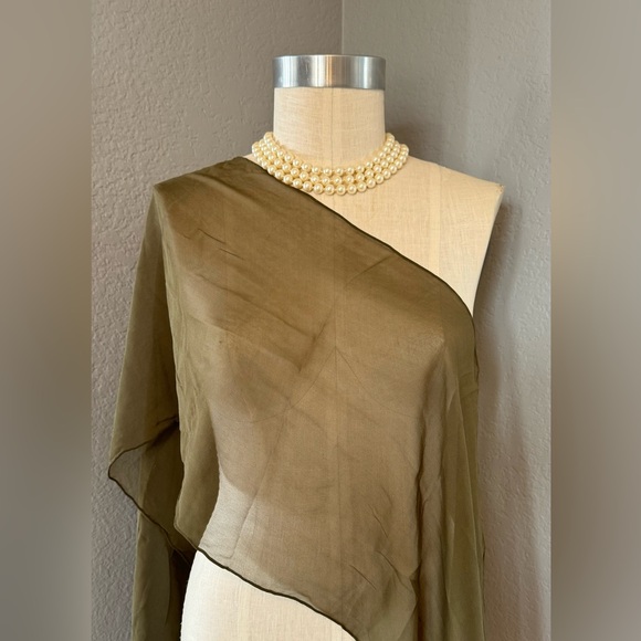 100% Silk Elaine Gold for Collection XIIX Scarf 14โ x 48โ - Picture 1 of 5